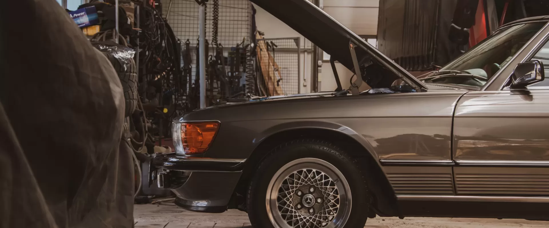 vistoria veiuclar na Prossegue em Bayeux